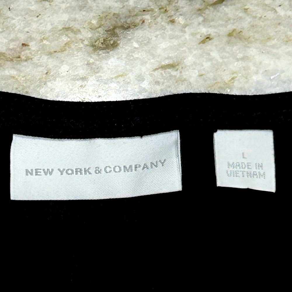 NWOT NY&C Black With Gold Front Zip Fit and Flare A-Line Knit Dress - Picture 6 of 6